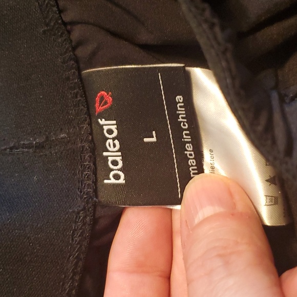 Water resistant pants - Picture 4 of 7